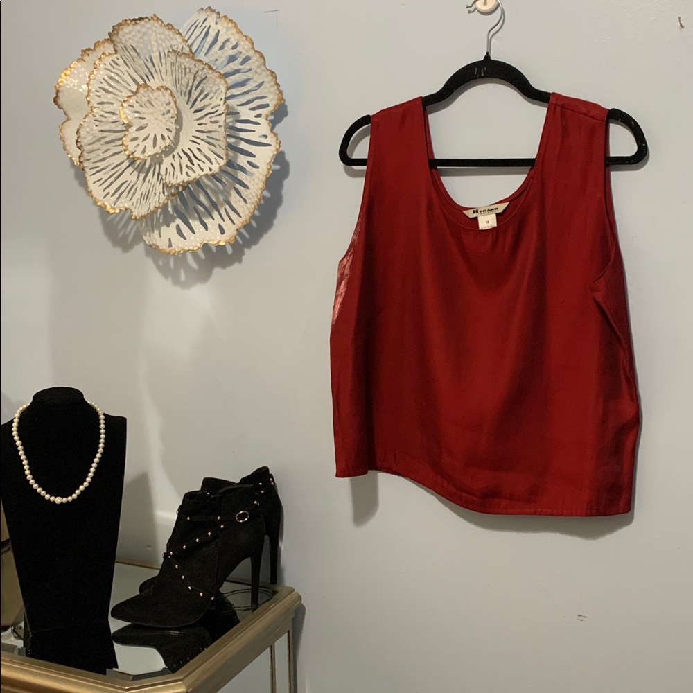 Nygard beautiful red shimmer tank size 14
